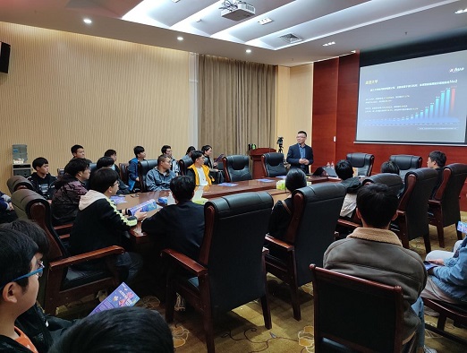 2-3.jpg 在线纸牌